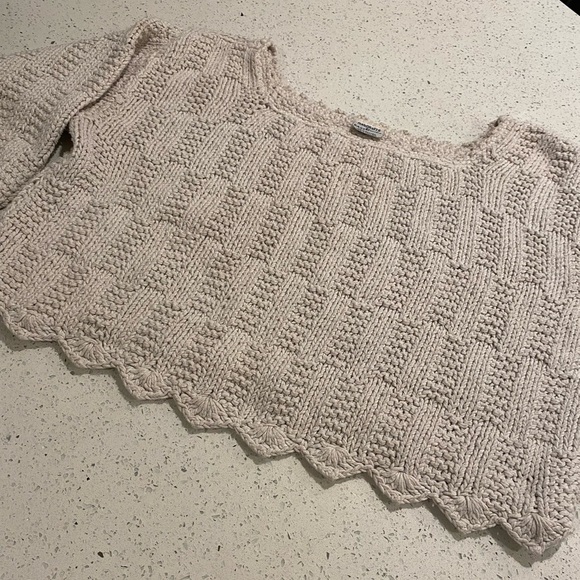 Elegant knitted Cream Sweater - Picture 2 of 4